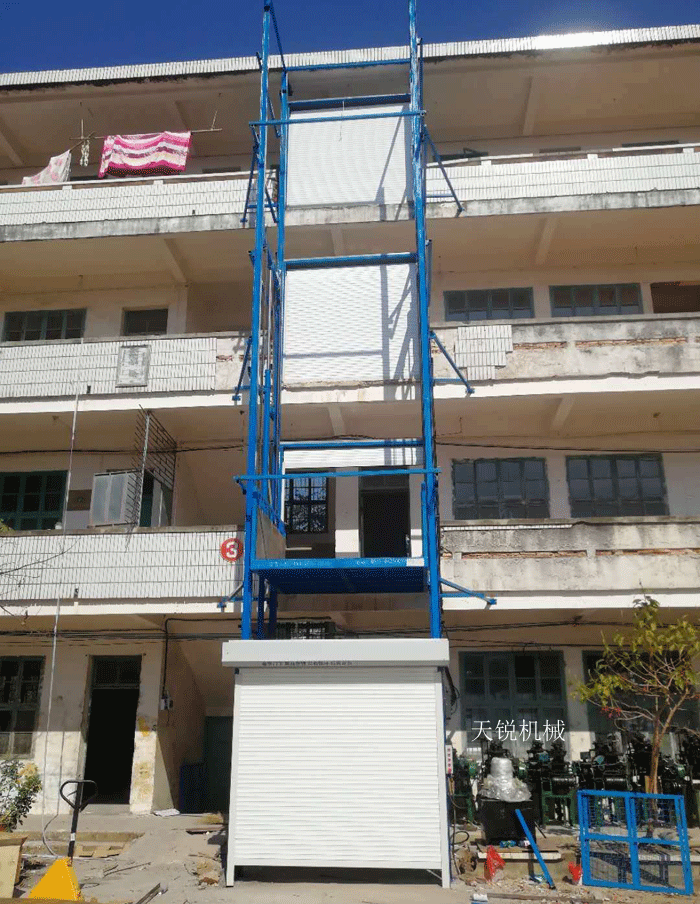 文山室外升降货梯